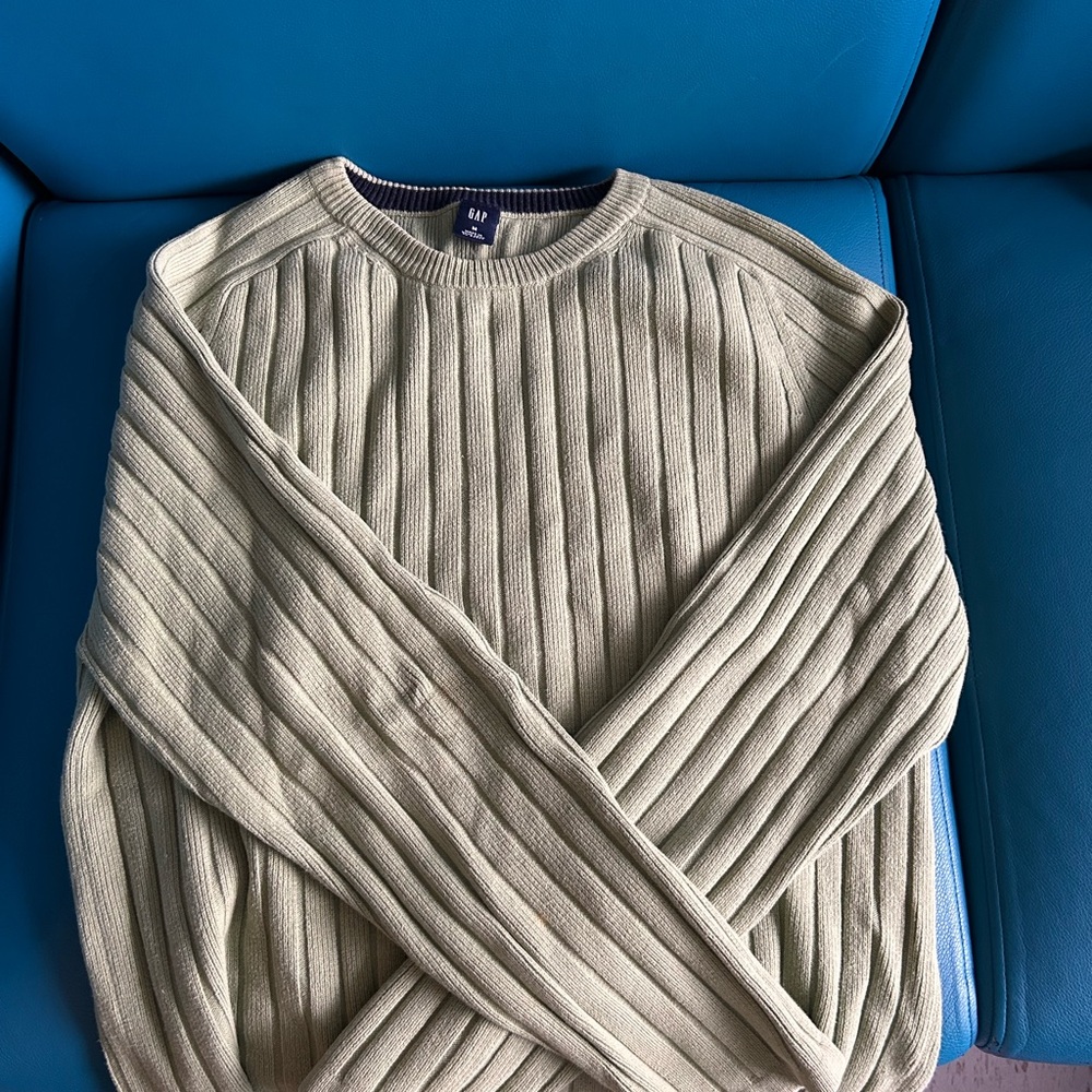 Vintage GAP Men's Crewneck Sweater - Light Green